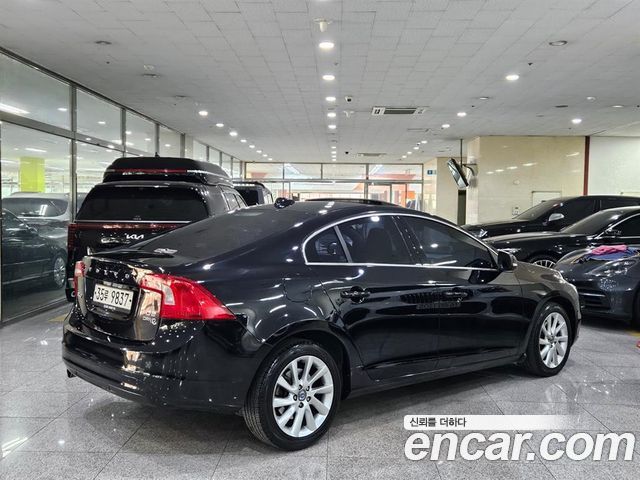 Volvo S60 D2 2nd 2014 — фото 3