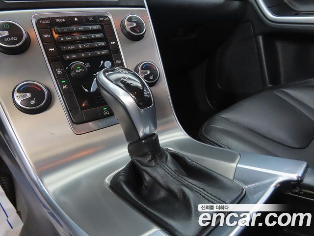 Volvo S60 D2 2nd 2014 — фото 15