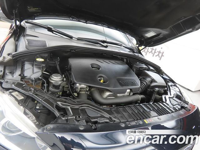 Volvo S60 D2 2nd 2014 — фото 23
