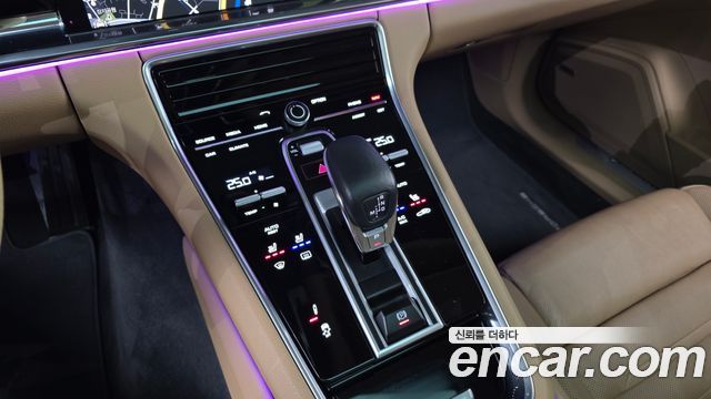 Porsche Panamera (971) 3.0 AWD 2018 — фото 9
