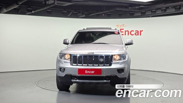 Jeep Grand Cherokee 3.6 Overland WK2 2011 — фото 3