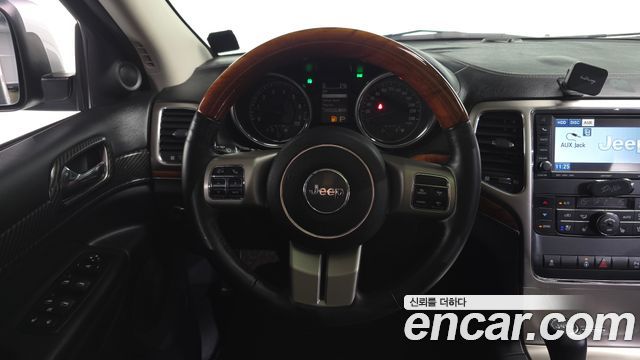 Jeep Grand Cherokee 3.6 Overland WK2 2011 — фото 13