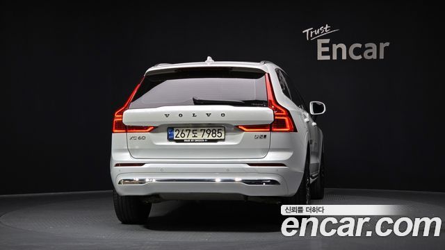 Volvo XC60 (II) B5 Inscription 2022 — фото 4