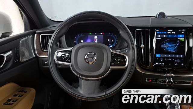 Volvo XC60 (II) B5 Inscription 2022 — фото 13