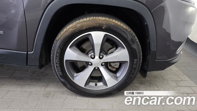 Jeep Cherokee (KL) 2.4 Limited 2WD 2021 — фото 5