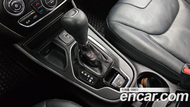 Jeep Cherokee (KL) 2.4 Limited 2WD 2021 — фото 9
