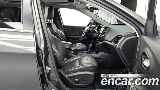 Jeep Cherokee (KL) 2.4 Limited 2WD 2021 — фото 15