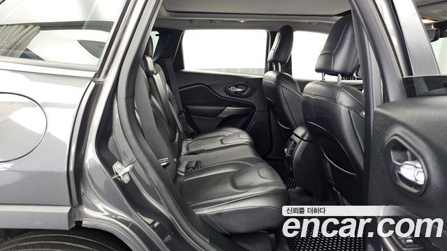 Jeep Cherokee (KL) 2.4 Limited 2WD 2021 — фото 16