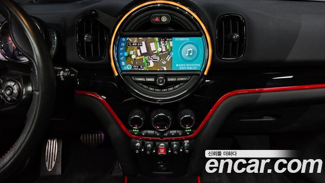 MINI Cooper S Countryman JCW 2nd 2020 — фото 15