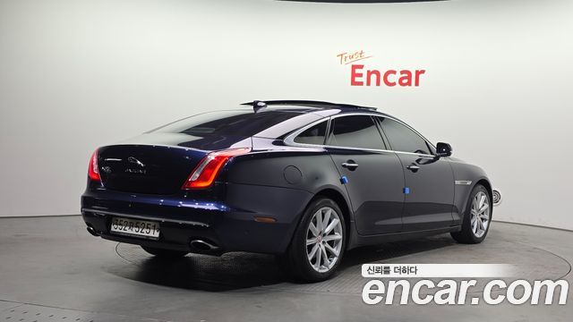 Jaguar XJ 3.0D Premium Luxury LWB X351 2016 — фото 2