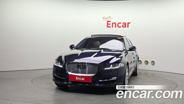 Jaguar XJ 3.0D Premium Luxury LWB X351 2016 — фото 3