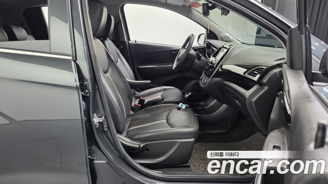 Chevrolet Spark Premier 2021 — фото 10