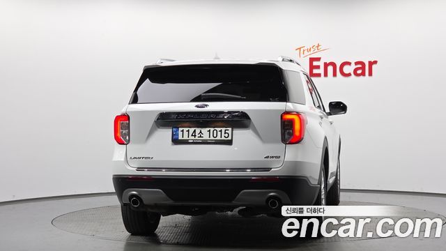 Ford Explorer (VI) 2.3 LimIted 4WD 2021 — фото 4