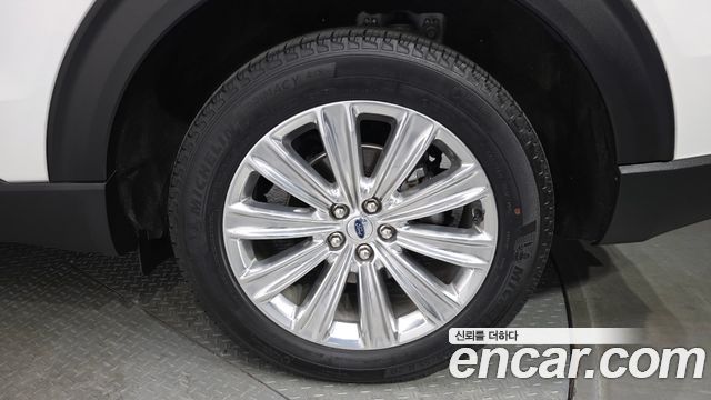 Ford Explorer (VI) 2.3 LimIted 4WD 2021 — фото 5