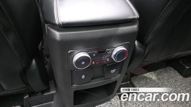 Ford Explorer (VI) 2.3 LimIted 4WD 2021 — фото 23