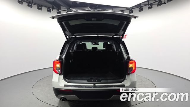 Ford Explorer (VI) 2.3 LimIted 4WD 2021 — фото 24