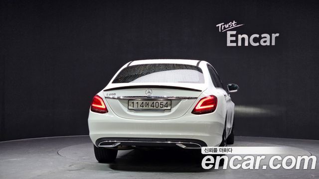 Mercedes-Benz C-Class (W205) C200 2019 — фото 4