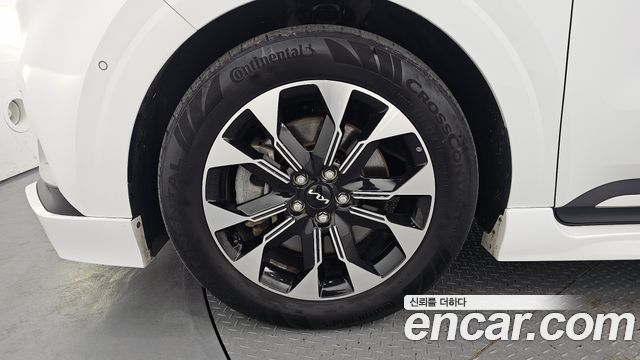 Kia Carnival (IV) Gasoline 9-seater Limousine(Special vehicle) 2023 — фото 5