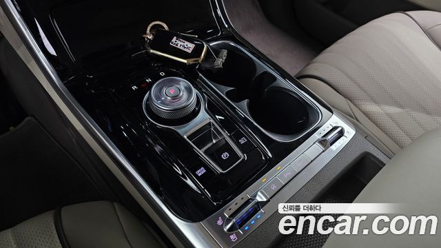 Kia Carnival (IV) Gasoline 9-seater Limousine(Special vehicle) 2023 — фото 9