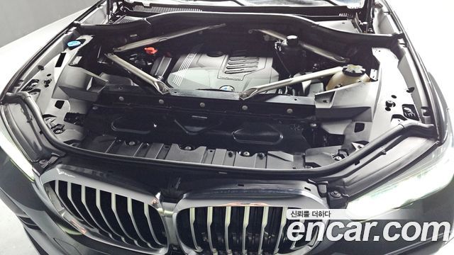 BMW X5 (G05) xDrive 40i xLine 2022 — фото 6