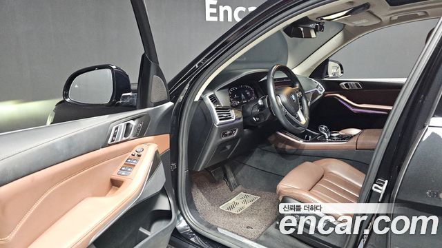 BMW X5 (G05) xDrive 40i xLine 2022 — фото 10