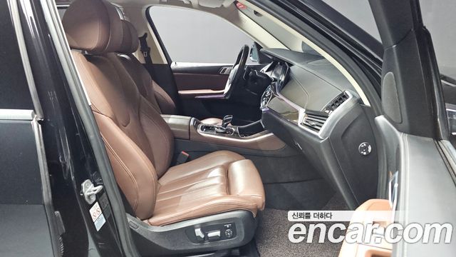 BMW X5 (G05) xDrive 40i xLine 2022 — фото 11