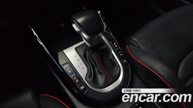 Kia K3 (II) 1.6 Turbo GT 5Door Signature 2022 — фото 9