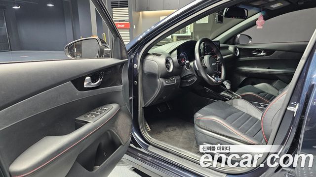 Kia K3 (II) 1.6 Turbo GT 5Door Signature 2022 — фото 11