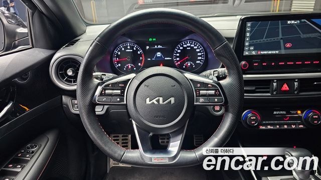 Kia K3 (II) 1.6 Turbo GT 5Door Signature 2022 — фото 13