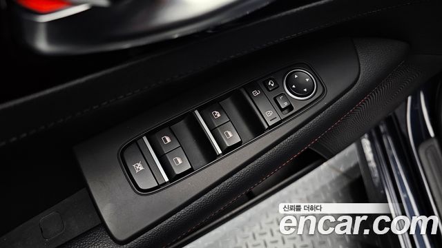 Kia K3 (II) 1.6 Turbo GT 5Door Signature 2022 — фото 16