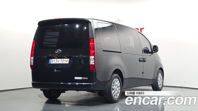 Hyundai Staria Cargo 5-Seater Modern 2023 — фото 2