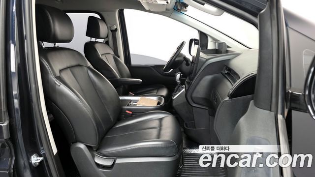 Hyundai Staria Cargo 5-Seater Modern 2023 — фото 11