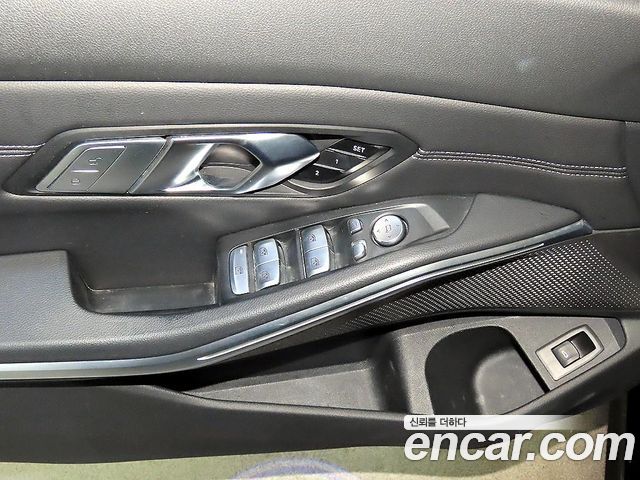 BMW 3 Series (G20) 320i Luxury 2022 — фото 18