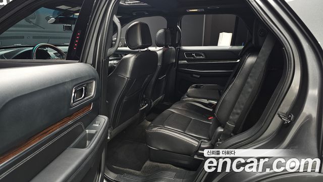 Ford Explorer 2.3 Limited 4WD 5th 2016 — фото 12