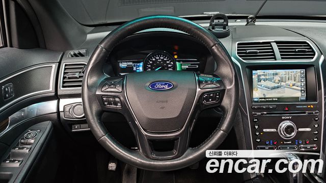 Ford Explorer 2.3 Limited 4WD 5th 2016 — фото 13
