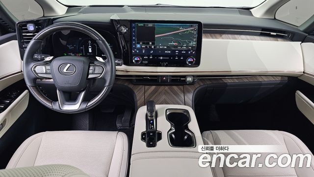 Lexus LM (II) 500h Executive 2025 — фото 7