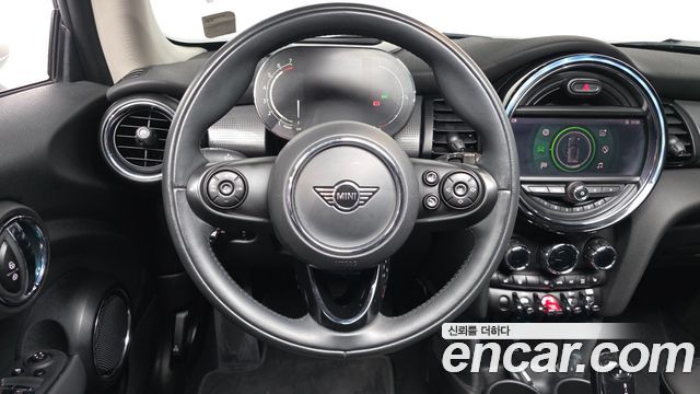 MINI Cooper HIGH Third Generation 2021 — фото 13
