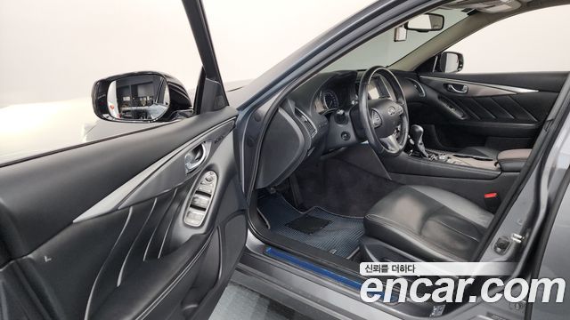 Infiniti Q50 2.2d Premium 2016 — фото 10