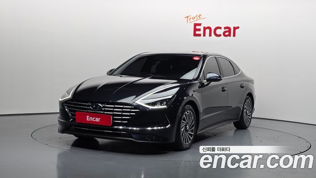 Hyundai Sonata Hybrid (DN8) Premium Family