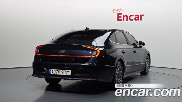 Hyundai Sonata Hybrid (DN8) Premium Family 2021 — фото 2