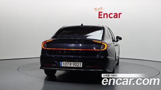 Hyundai Sonata Hybrid (DN8) Premium Family 2021 — фото 4