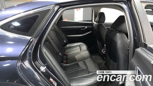 Hyundai Sonata Hybrid (DN8) Premium Family 2021 — фото 12