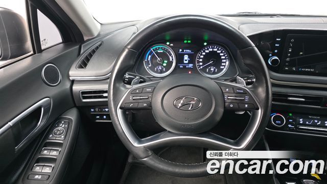 Hyundai Sonata Hybrid (DN8) Premium Family 2021 — фото 13