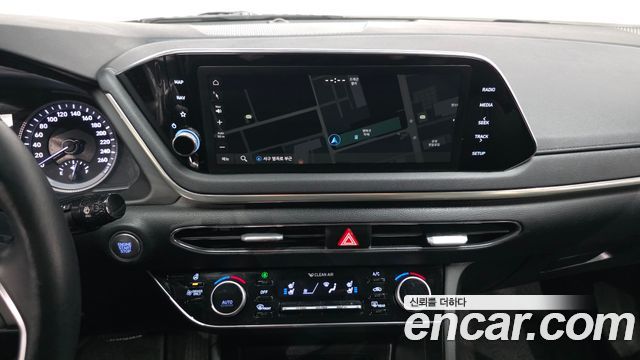 Hyundai Sonata Hybrid (DN8) Premium Family 2021 — фото 14