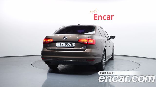 Volkswagen Jetta 2.0 TDI BlueMotion 6th 2015 — фото 4