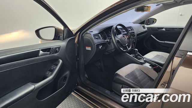 Volkswagen Jetta 2.0 TDI BlueMotion 6th 2015 — фото 10