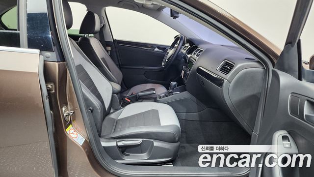 Volkswagen Jetta 2.0 TDI BlueMotion 6th 2015 — фото 15