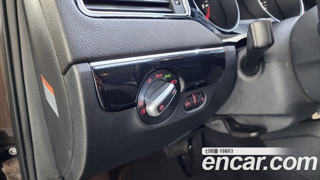 Volkswagen Jetta 2.0 TDI BlueMotion 6th 2015 — фото 18