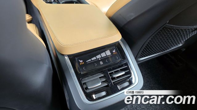Volvo XC90 (II) B6 Ultimate Bright 2023 — фото 18