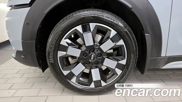 MINI Cooper S Countryman ALL4 Untamed Edition 2nd Gen 2023 — фото 5